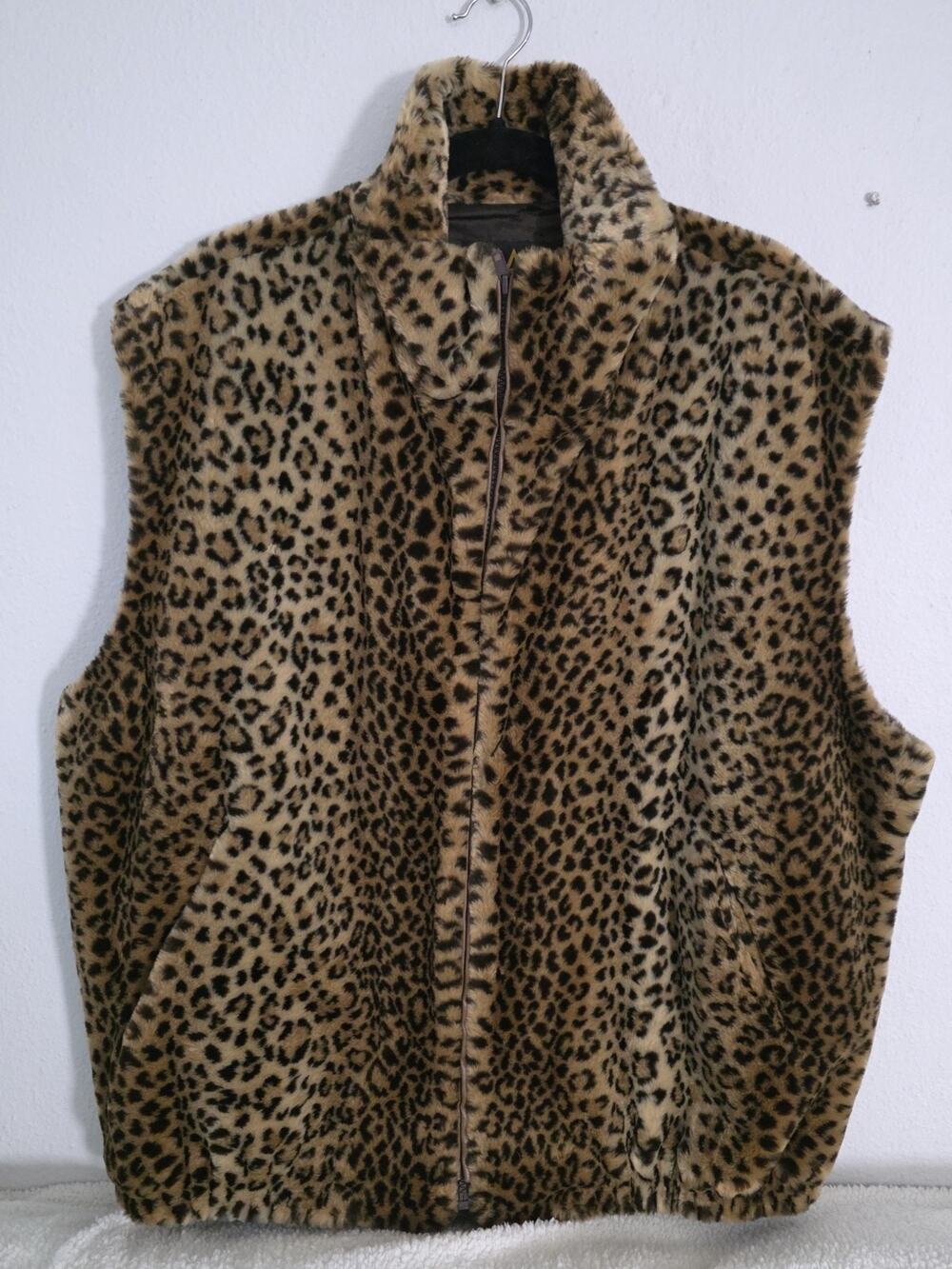 Vintage Maxx Meren Leopard Animal Print Faux Fur Vest Size XL Lined Made In USA